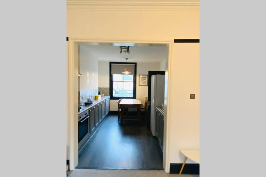 Beautiful First Floor Apartment In St Leonards المظهر الخارجي الصورة